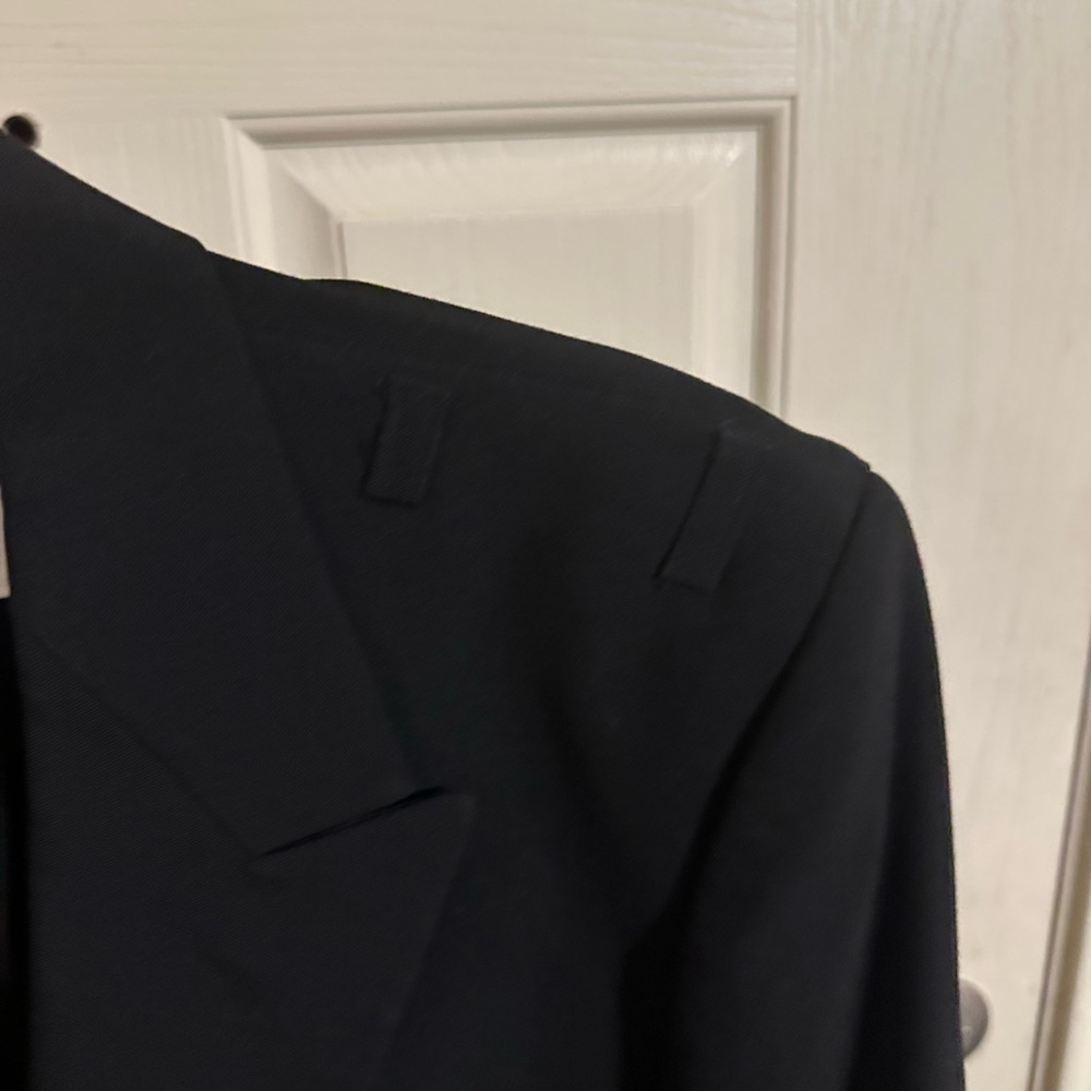 Chic Black Double-Breasted Cropped Blazer with Gold Buttons and shoulder straps - Picture 6 of 6